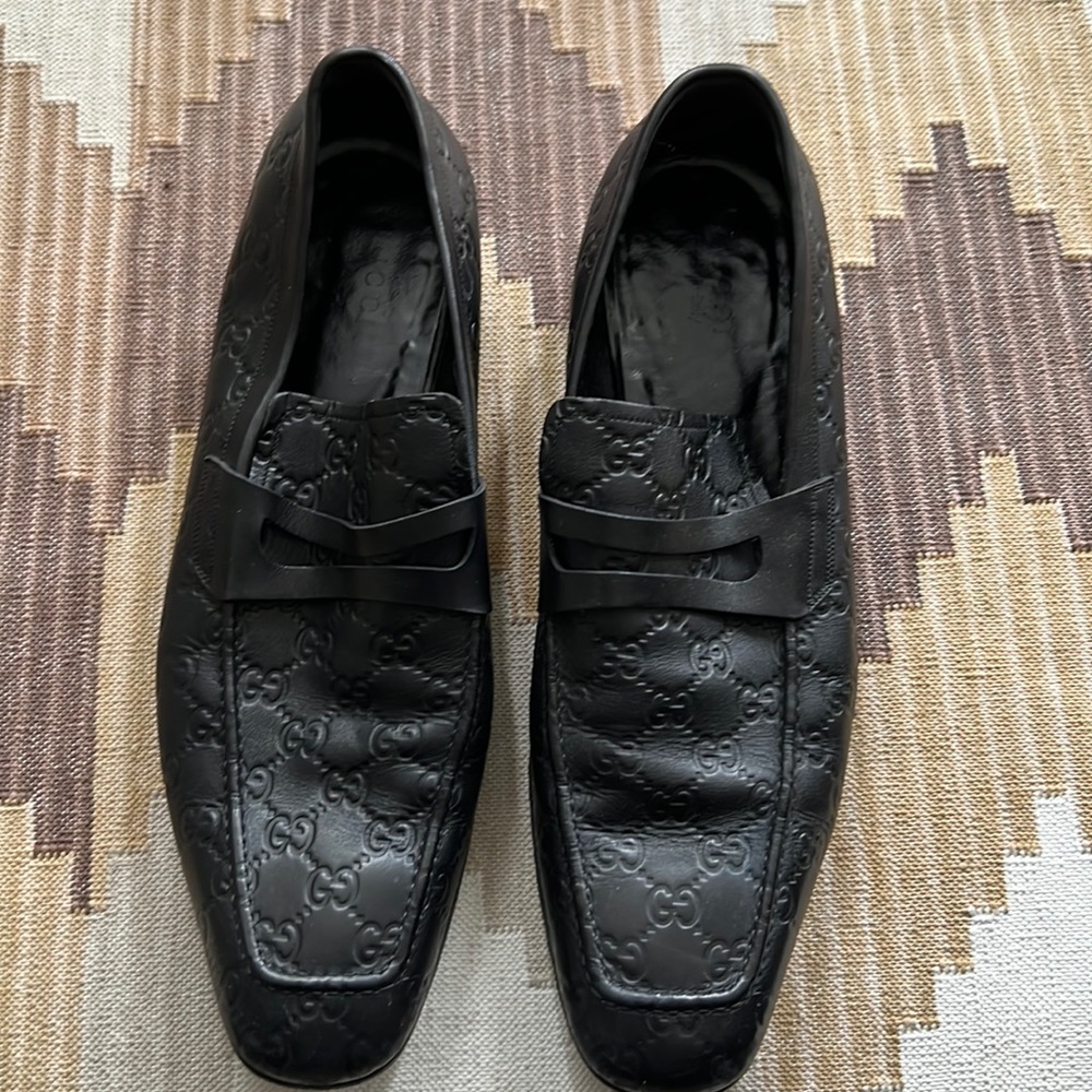 Gucci GG logo loafer in size 13
